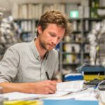 Специалист по экологическому нормированию: работа с документацией и расчетами